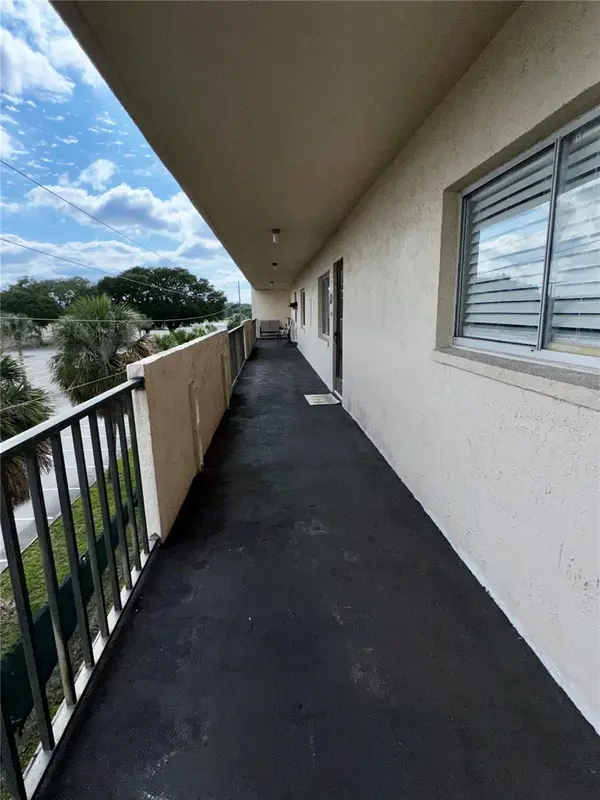 1130 N LAKE PARKER AVE #E332, Lakeland, FL 33805