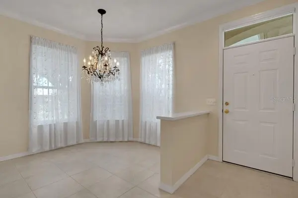 684 GRASSLANDS VILLAGE CIR, Lakeland, FL 33803