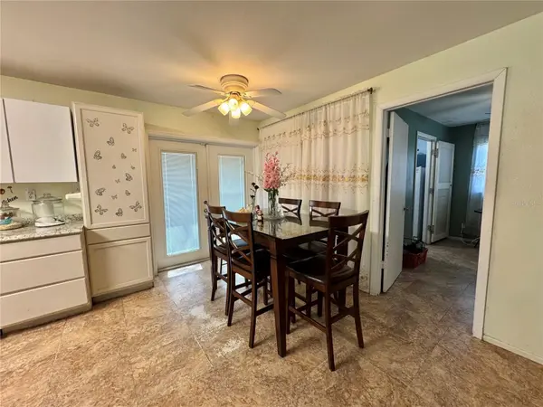 12309 CAMBRIDGE AVE, Tampa, FL 33624