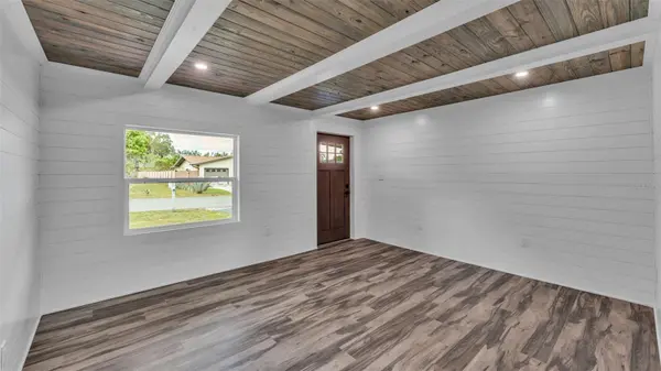 127 COLONIAL DR, Auburndale, FL 33823