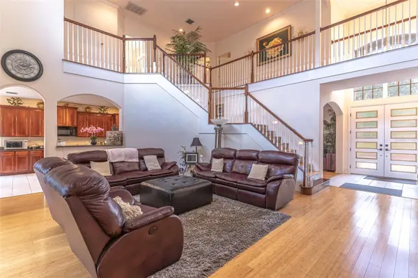 915 HICKORY FORK DR, Seffner, FL 33584