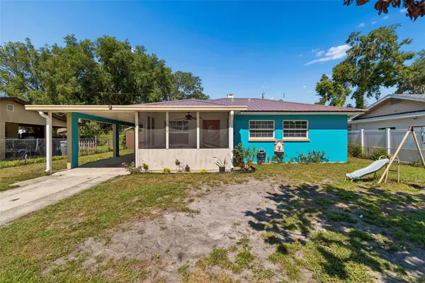 1038 CANAL DR W, Lakeland, FL 33801