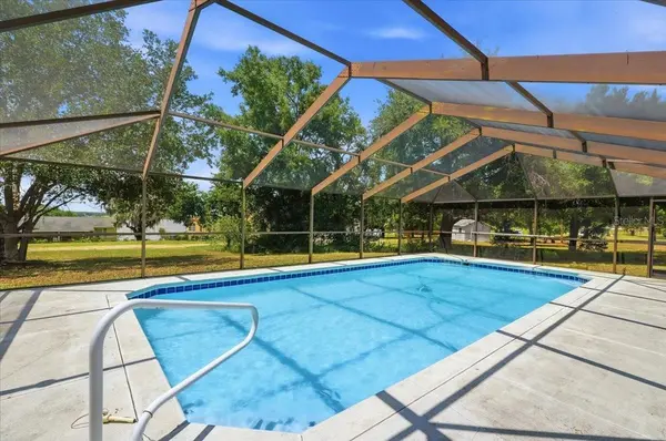 103 N 1ST ST, Eagle Lake, FL 33839