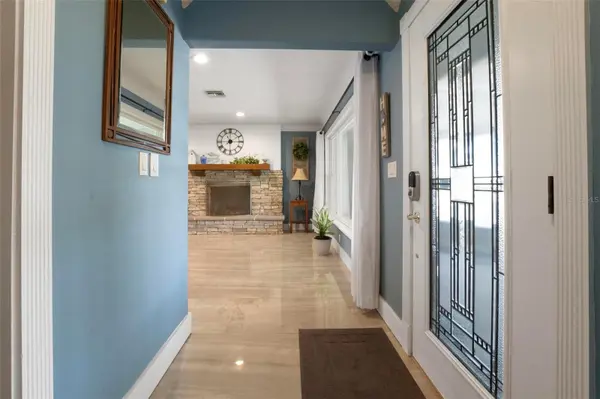 250 BRIGHAM RD NW, Winter Haven, FL 33881