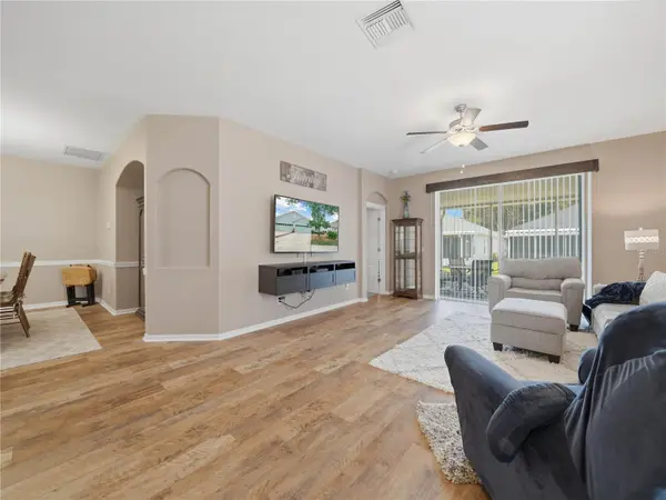 6936 SURREY OAK DR, Apollo Beach, FL 33572
