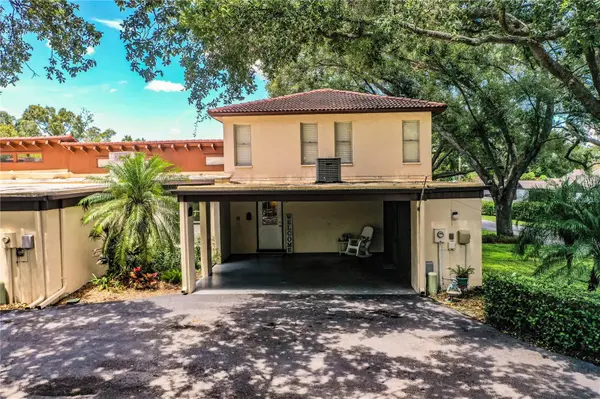 11 LOMA VERDE #11, Lakeland, FL 33813