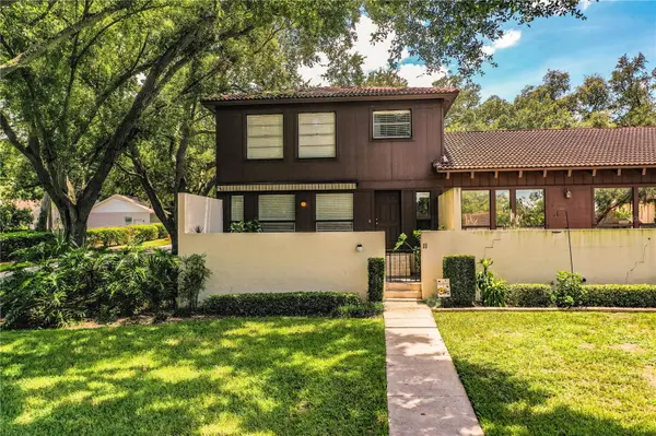 11 LOMA VERDE #11, Lakeland, FL 33813