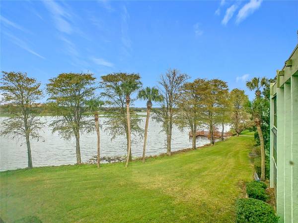1130 N LAKE PARKER AVE #A302, Lakeland, FL 33805