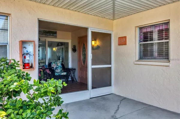 460 BASE AVE E #113, Venice, FL 34285