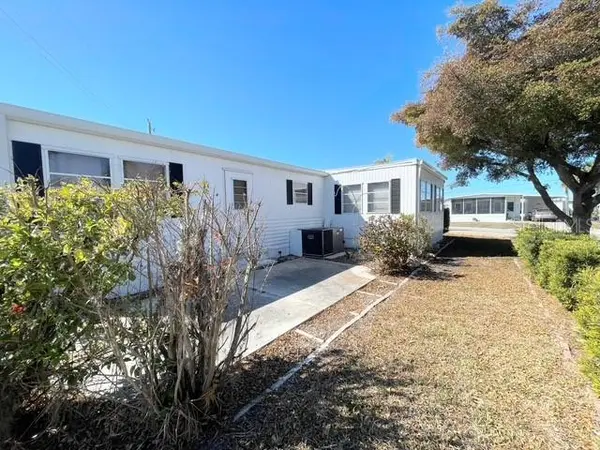 821 TURF, Venice, FL 34285