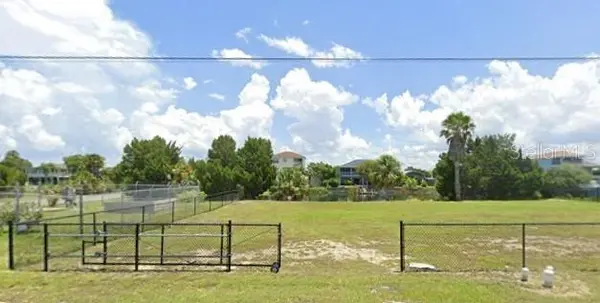 3360 GARDENIA DR, Hernando Beach, FL 34607