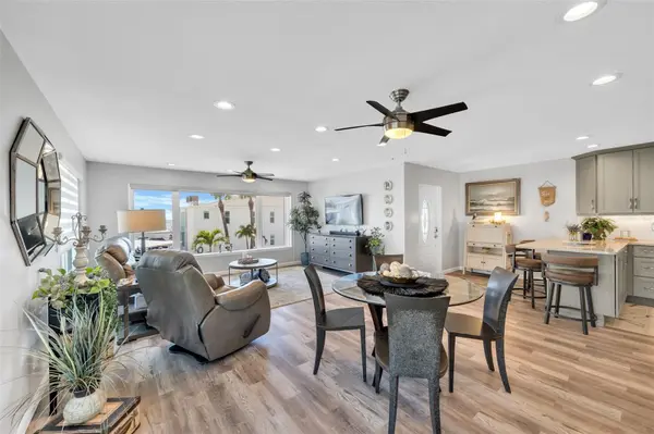 5400 GULF DR #32, Holmes Beach, FL 34217