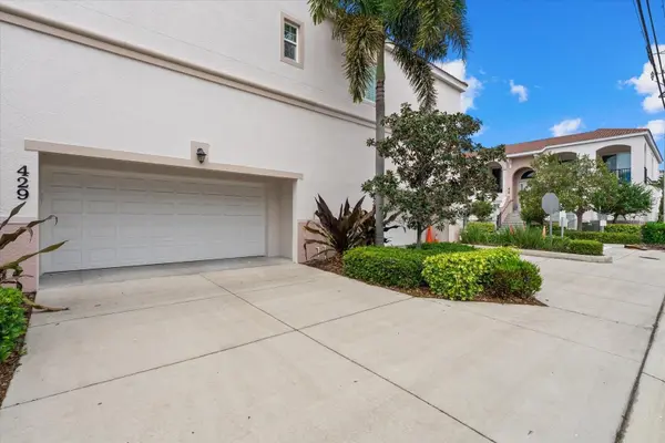 429 NOKOMIS AVE S, Venice, FL 34285