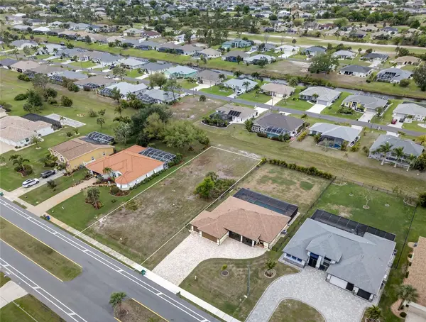 211 ROTONDA BLVD N, Rotonda West, FL 33947