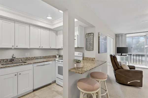 519 ALBEE FARM RD #214, Venice, FL 34285