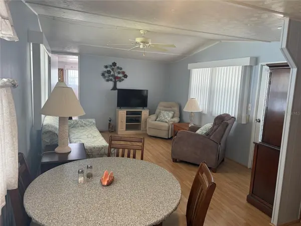 731 CAMELLIA DR, Venice, FL 34293
