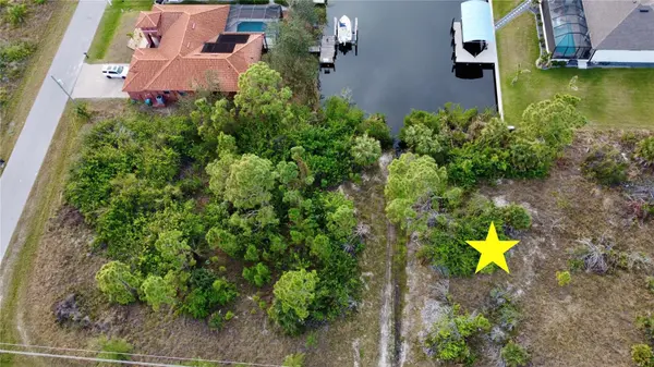 10273 ST PAUL DR, Port Charlotte, FL 33981
