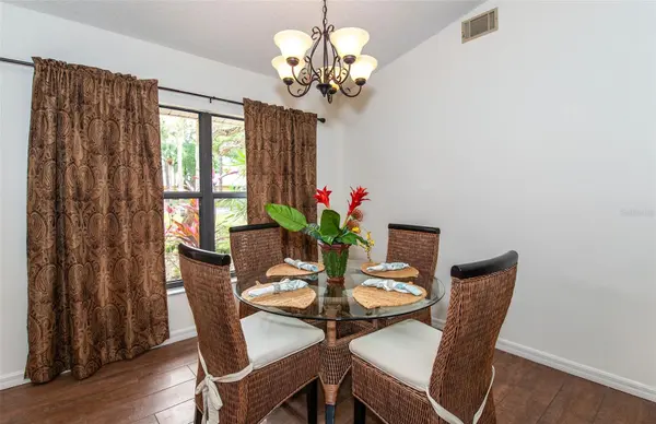 247 SOUTHAMPTON LN #272, Venice, FL 34293