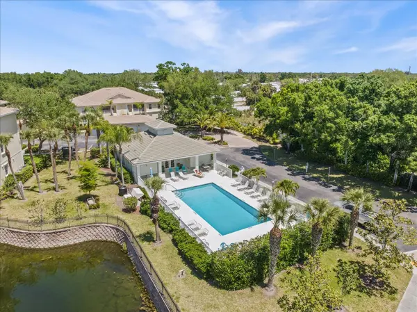 300 GARDENS EDGE DR #324, Venice, FL 34285