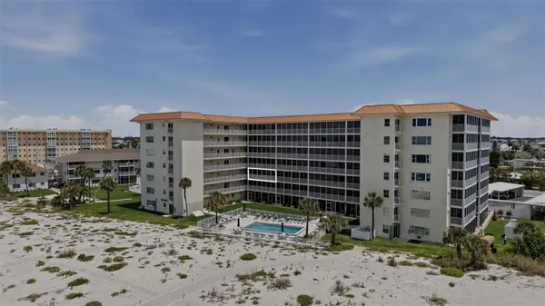1150 TARPON CENTER DR #304, Venice, FL 34285