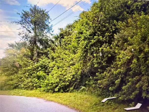 BARTIGON AVE, North Port, FL 34286