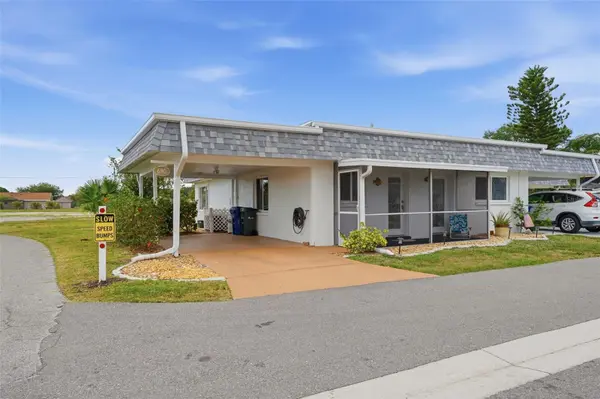 690 CIRCLEWOOD DR #W8, Venice, FL 34293