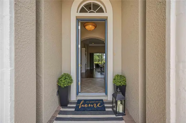170 MONTELLUNA DR, North Venice, FL 34275