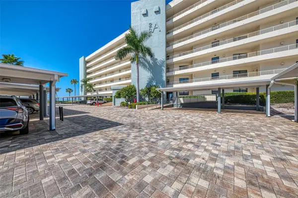 5790 MIDNIGHT PASS RD #209, Sarasota, FL 34242
