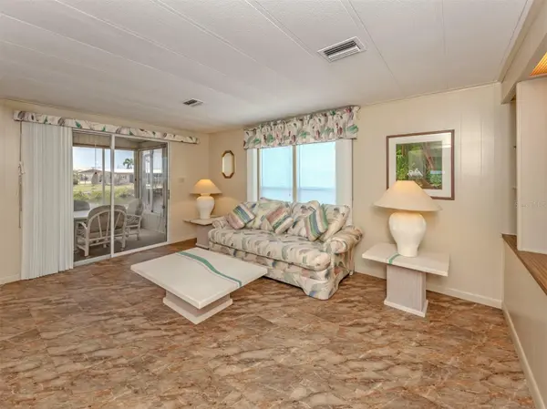 132 MARTINIQUE RD, North Port, FL 34287