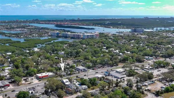 607 N DIXIE FWY, New Smyrna Beach, FL 32168
