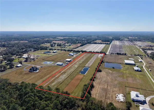 3761 STRAWBERRY LN, New Smyrna Beach, FL 32168