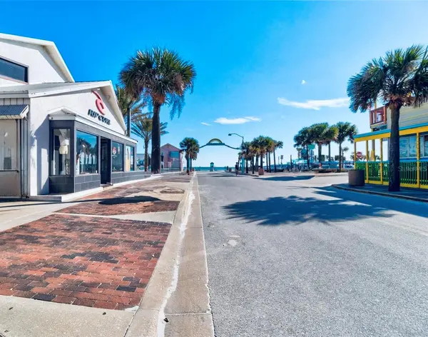 510 FLAGLER AVE, New Smyrna Beach, FL 32169