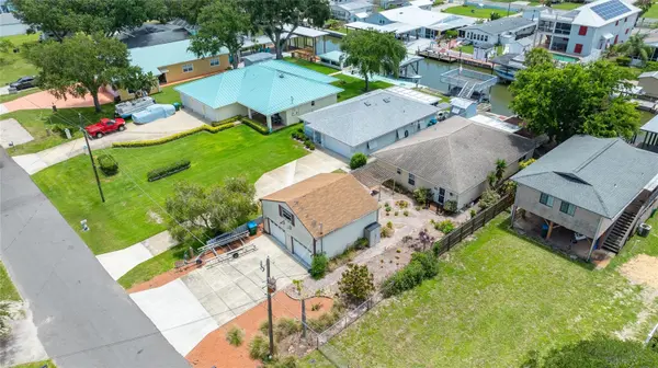 235 RANDLE AVE, Oak Hill, FL 32759