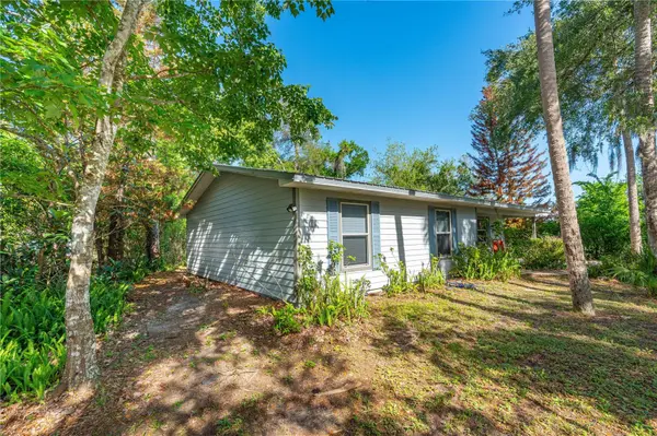 240 NEWCOMB ST, New Smyrna Beach, FL 32168