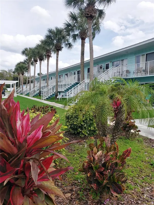 541 S PENINSULA AVE #A21, New Smyrna Beach, FL 32169