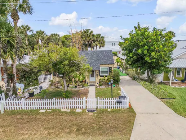 204 CONDICT DR, New Smyrna Beach, FL 32169