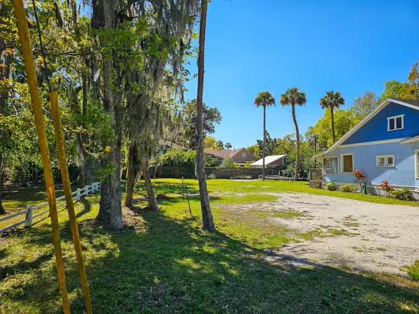 820 CANAL ST, New Smyrna Beach, FL 32168