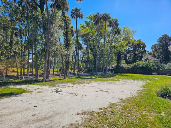 820 CANAL ST, New Smyrna Beach, FL 32168