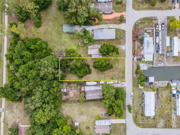 NELLIE ST, Edgewater, FL 32141