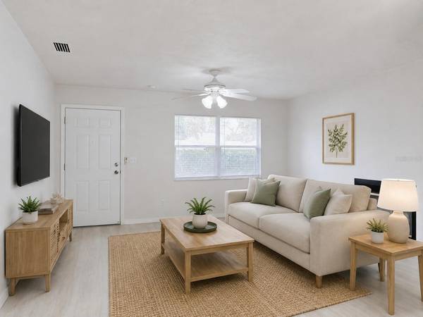 111 VALENCIA DR, Edgewater, FL 32132