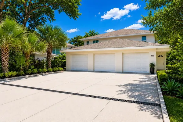 601 E 2ND AVE, New Smyrna Beach, FL 32169