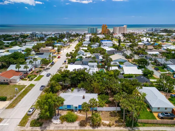 705 N PENINSULA AVE, New Smyrna Beach, FL 32169
