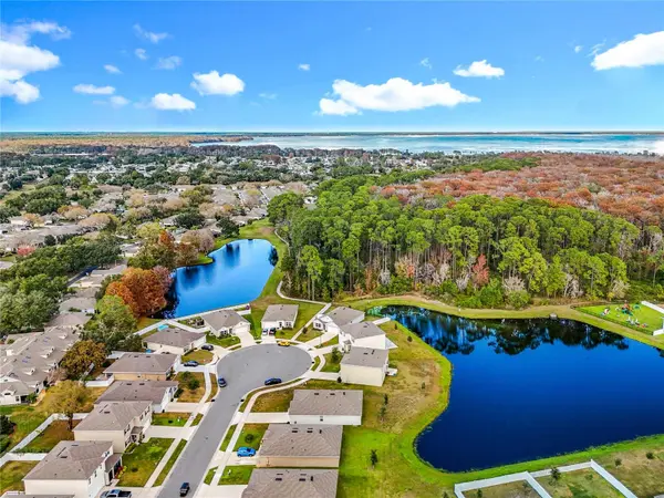 2928 CANARY LN, Tavares, FL 32778