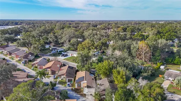 5937 FOREST LN, Zephyrhills, FL 33542