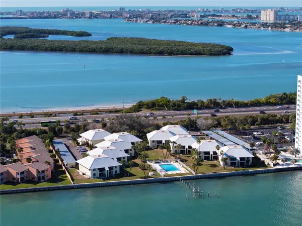 7310 SUNSHINE SKYWAY LN S #112, St Petersburg, FL 33711