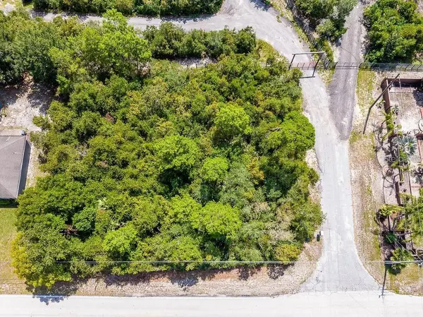 2361 LAREDO DR, Deltona, FL 32738