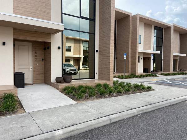 7582 BROOKLYN DR, Kissimmee, FL 34747