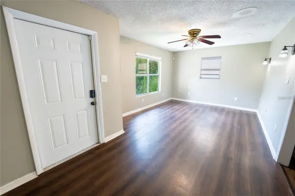 535 W DIVISION ST, Deland, FL 32720