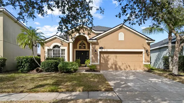 13560 HAWK LAKE DR, Orlando, FL 32837