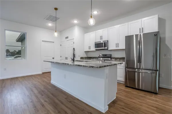 411 ST JOHNS LN, Kissimmee, FL 34759